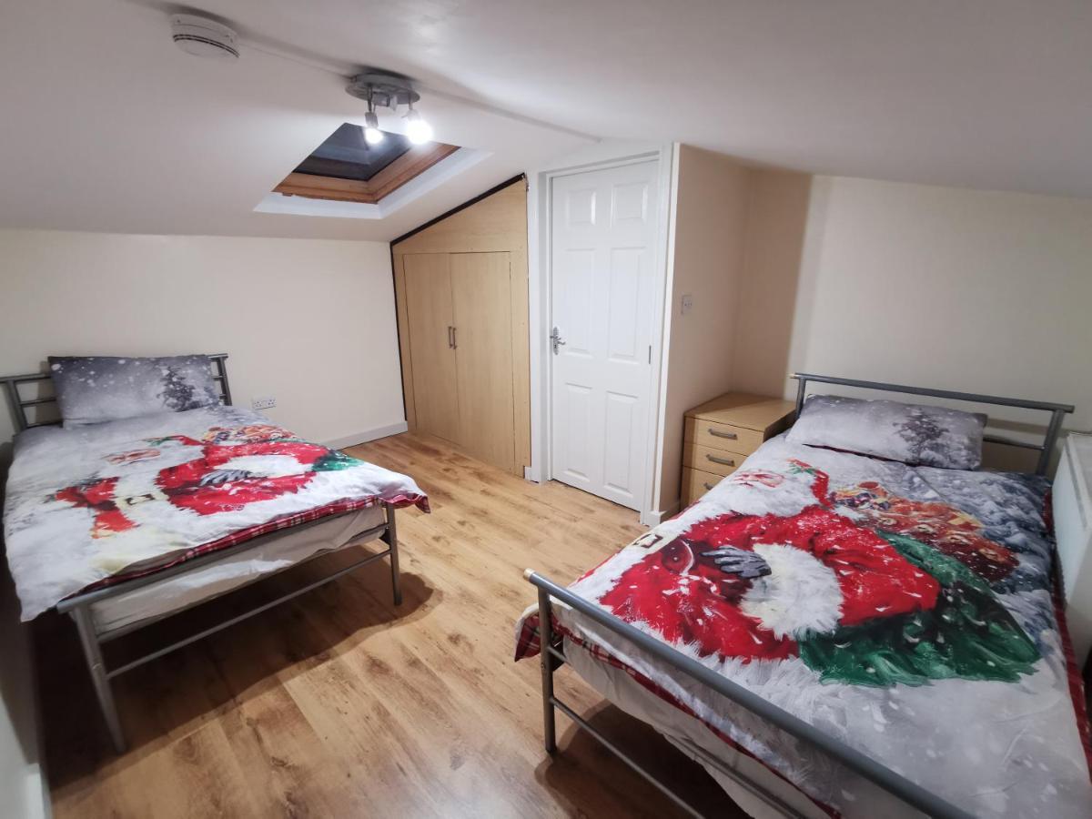 Palaz 1 - 2 Bedroom Garden Flat Эдмонтон Экстерьер фото